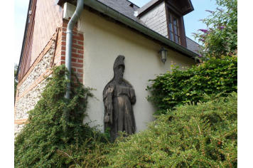 Rue du Lutin, une curiosité du village OT TC